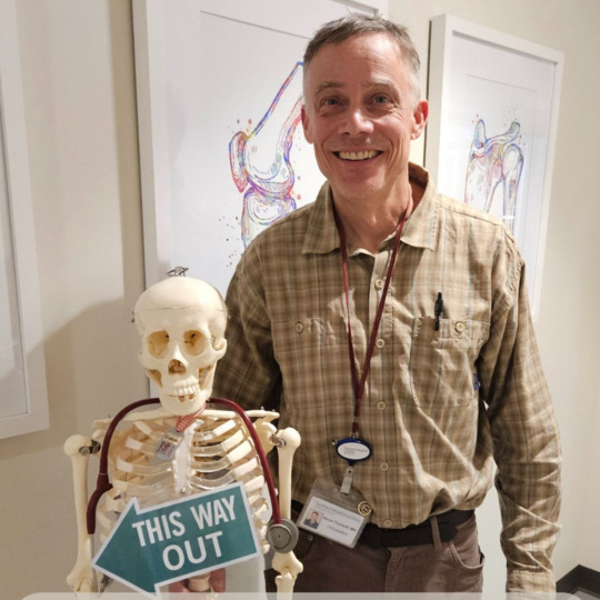 Dr. David Thorsett